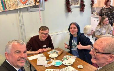 People living with Dementia and their carers will receive help and support thanks to East Kent Freemasons.